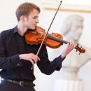 Marcin Ostrowski playing violin Spontus / RR Studio